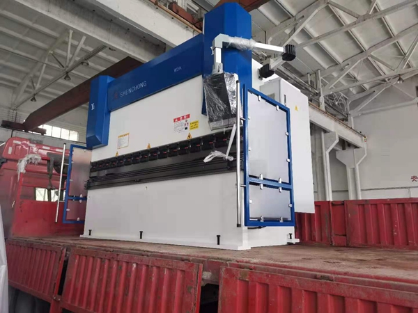 100Tx3200電液同步數(shù)控折彎?rùn)C(jī)